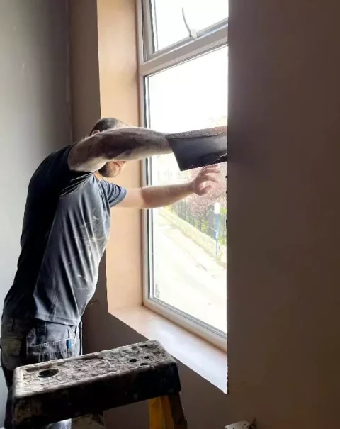 xinternal wall insulation being applied.jpg.pagespeed.ic .OUtI35CFoW